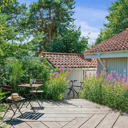 Casa de Férias Lovely On An Elevated Natural Plot With Large Terraces, Spa, Sauna And A Hot Tub Close To Forest, And Ebeltofts Charming *