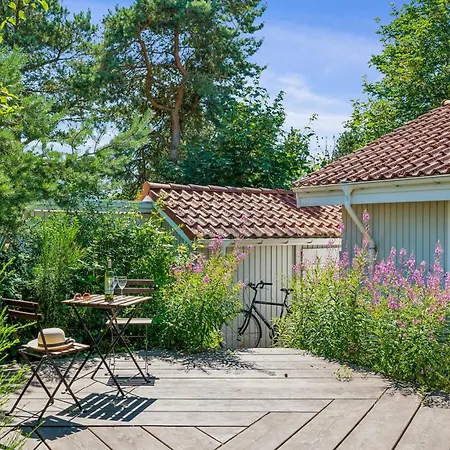 Holiday home Cozy Near With Wilderness Bath *